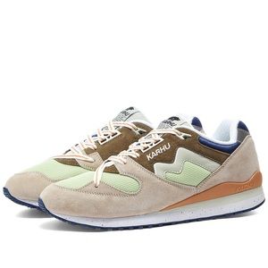 KARHU Synchron Classic in Rainy Day/Foggy Dew